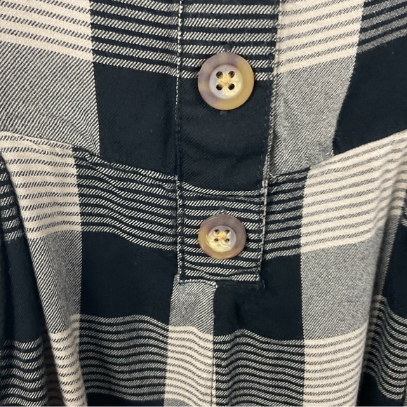 Pre-Owned Hollister Women’s Light Weight Tan & Black Checkered Romper, Size S - Picture 6 of 13